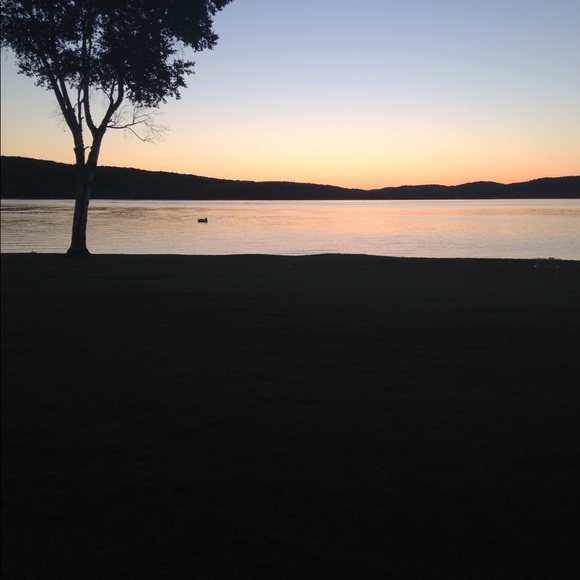 Meet your Posher, Tatum - Picture 1 of 1